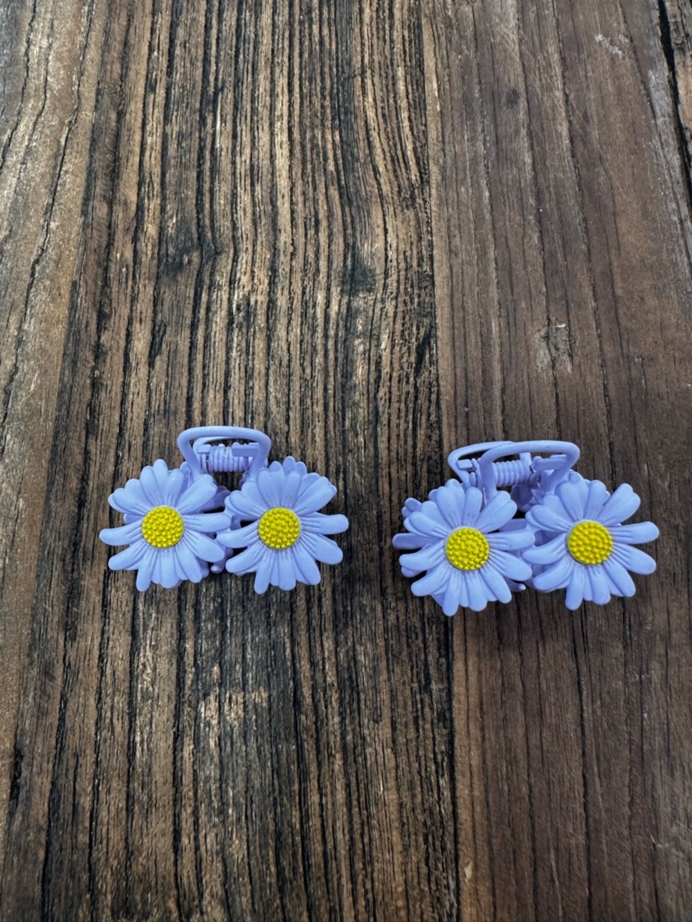 Lavender Daisy Hair Claw Clips - Pair